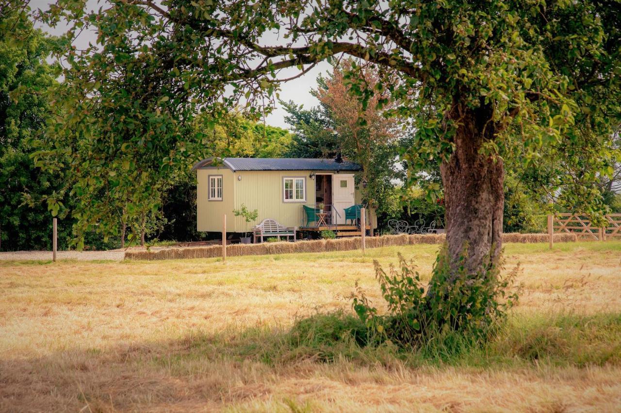 The Abberton Shepherds Hut Evesham Bagian luar foto